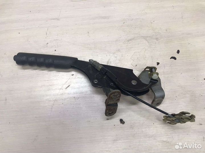 Рычаг ручного тормоза kia rio 1