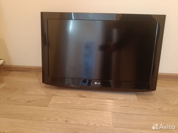 Телевизор LG 32 дюйма