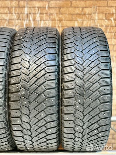 Gislaved Nord Frost 200 215/60 R16