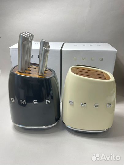 Smeg ножи набор, чёрный и бежевый. В наличии