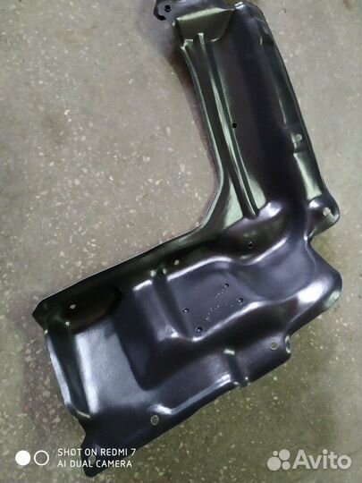 Защита двигателя Тойота Королла 00-06 г.в