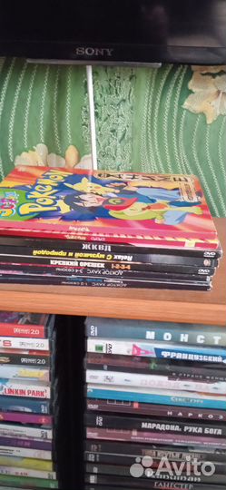 Полка с дисками