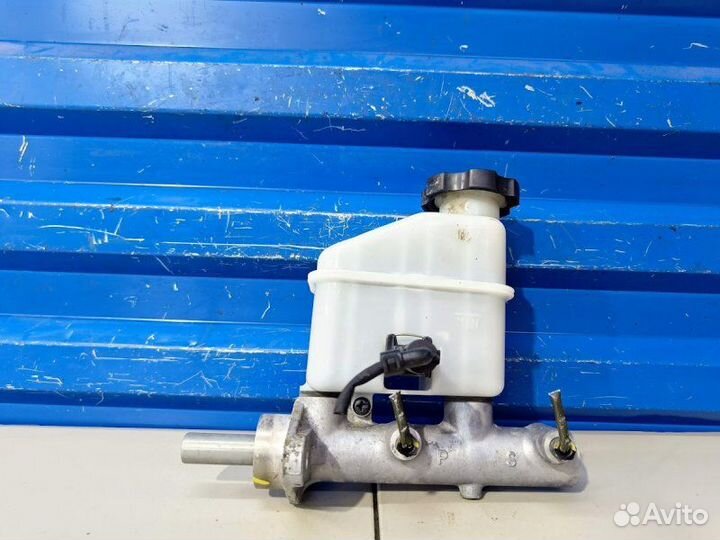 Главный тормозной цилиндр Hyundai Elantra HD 1.6