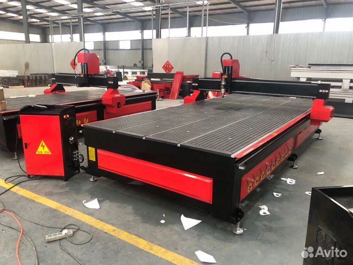 Фрезерный станок с чпу 2100x3000x200мм 3,0 кВт *