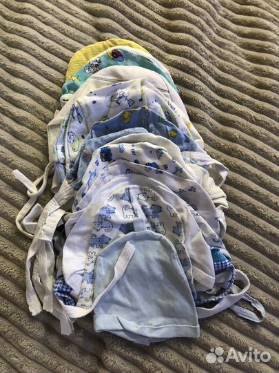 Бесплатно шапочки и царапки для новорожденных