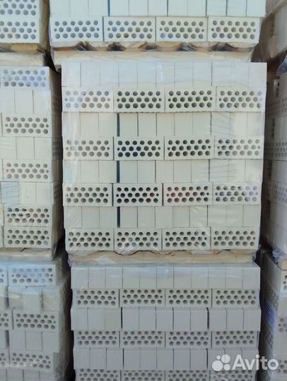 Кирпич облицовочный желтый