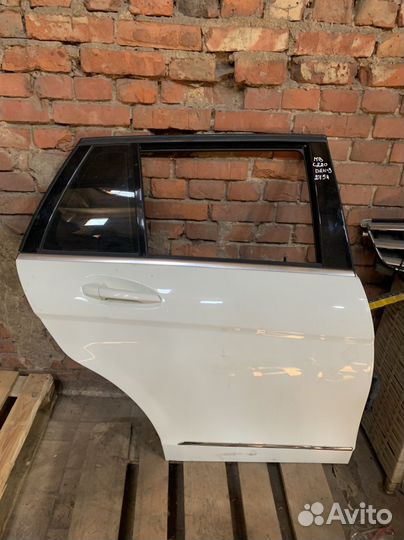 Дверь задняя правая Мерседес w204 c204