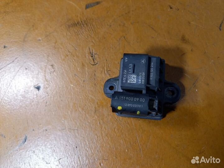 Реле свечей накала Mercedes Sprinter W906 OM651