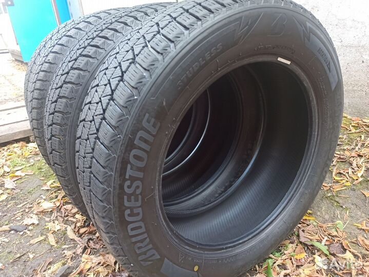 Bridgestone Blizzak DM-V3 225/60 R18