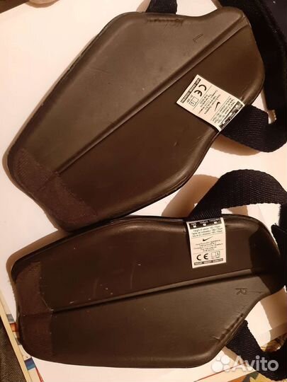 Щитки футбольные nike