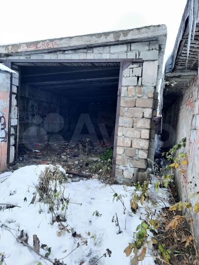 Гараж, > 30 м²