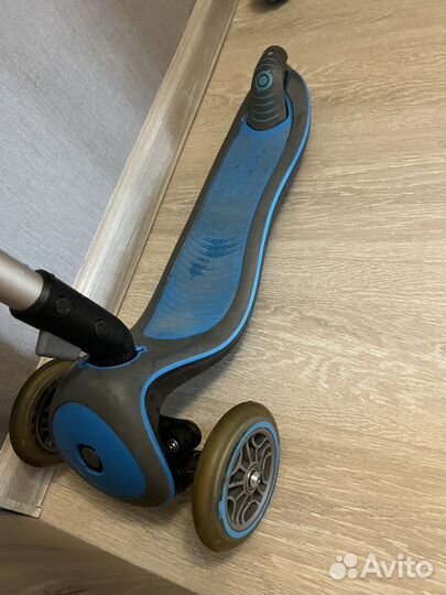 Самокат трехколесный globber