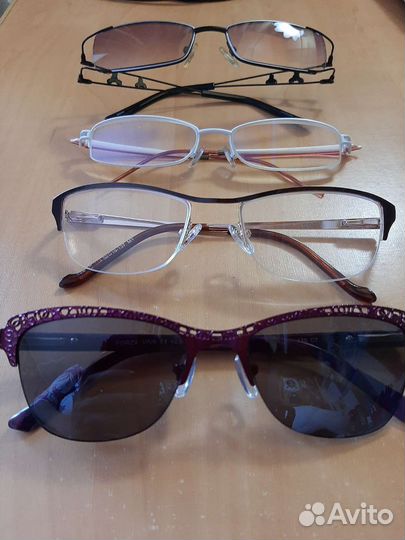 Очки +1,5 и солнцезащитные
