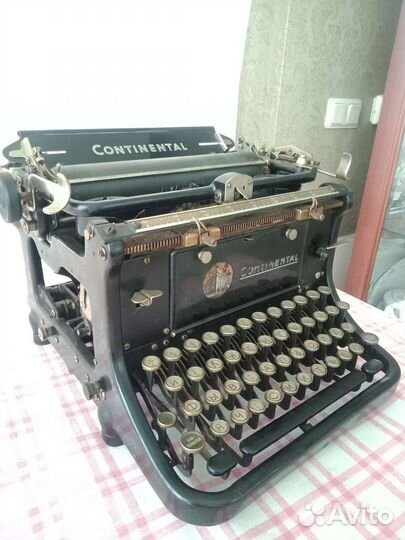 Пишущая,печатная машинка Continental