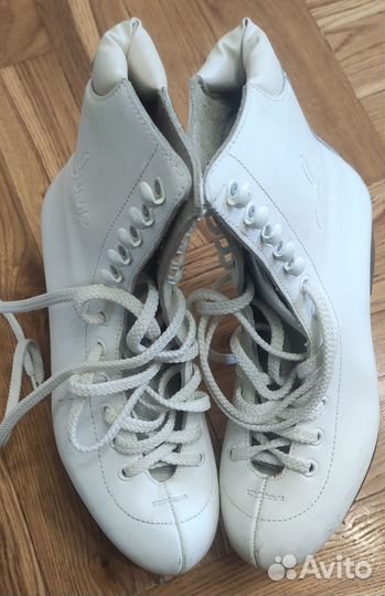 Коньки фигурные 36 размер