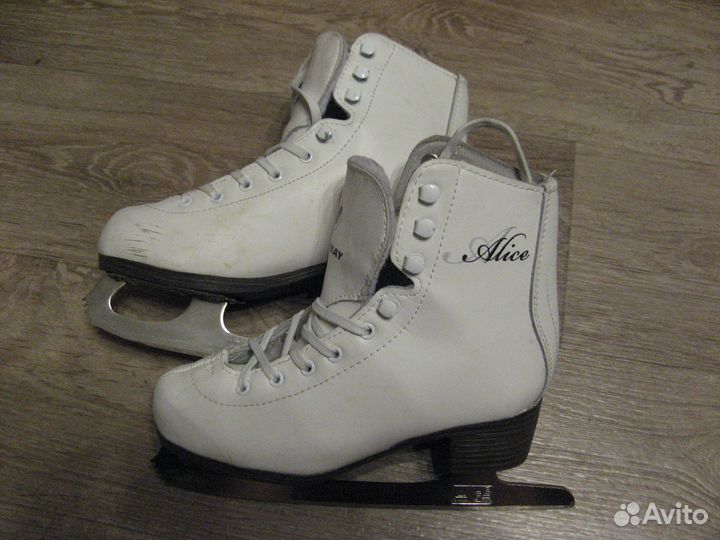 Коньки фигурные