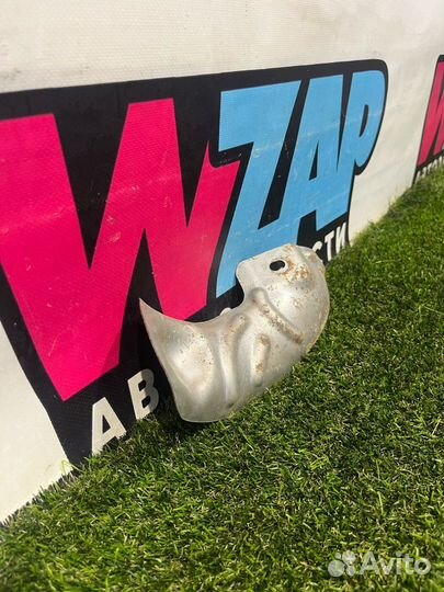 Тепловой экран глушителя передний Lexus NX рест