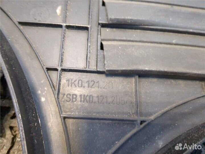 Вентилятор радиатора Volkswagen Tiguan, 2012