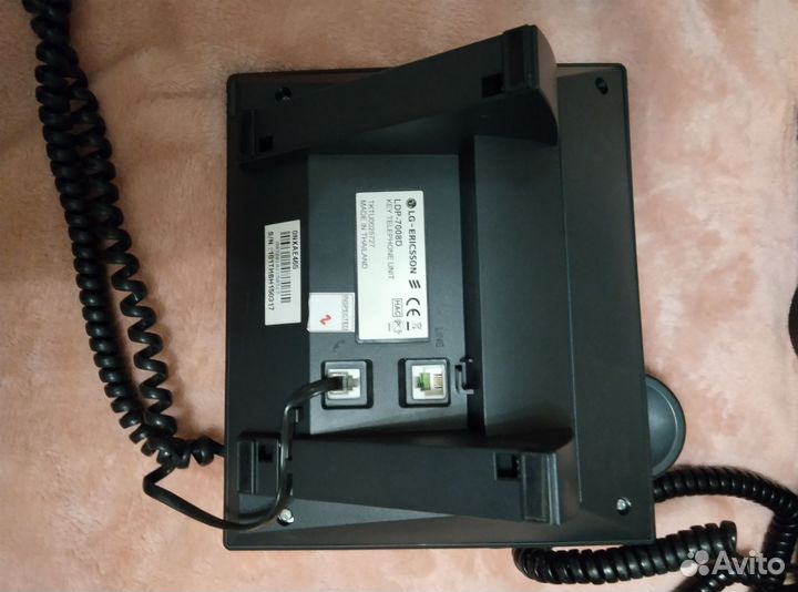 Системный телефон LG