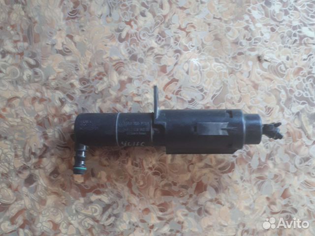Форсунка омывателя Volkswagen Golf 6