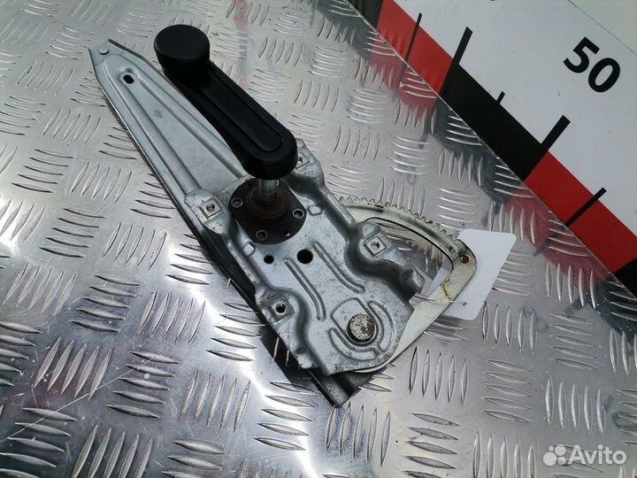 Стеклоподъемник Toyota Avensis 3 (T270) 2010