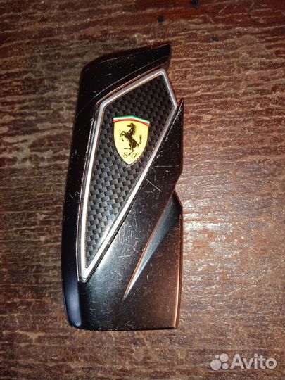 Зажигалка Феррари Scuderia Ferrari