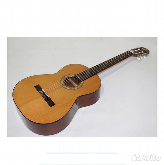 Классическая гитара Admira Juanita