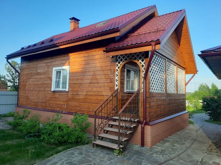 Коттедж 260 м² на участке 25 сот.