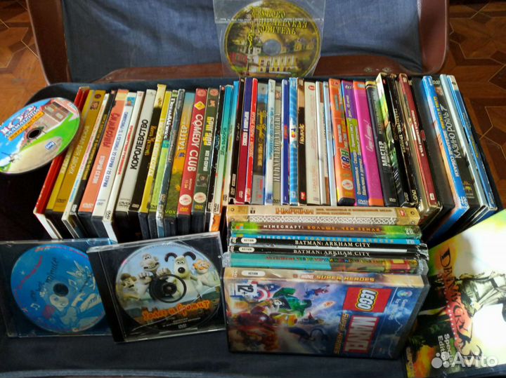 DVD плейр Акай видео кассеты