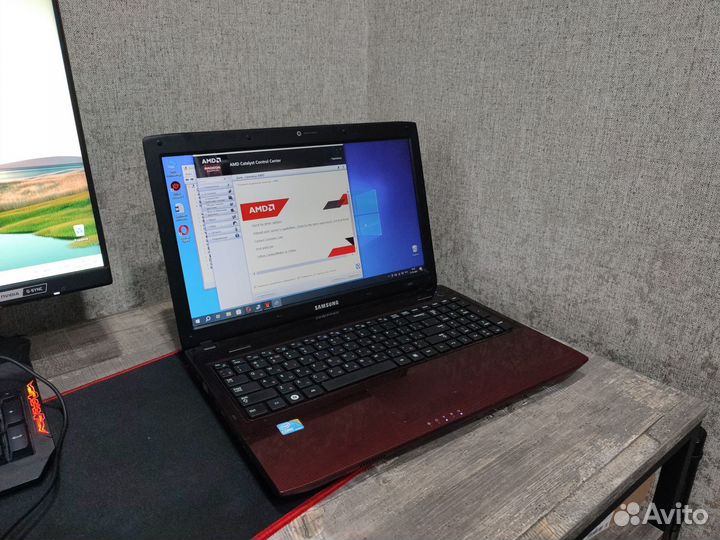 Ноутбук Samsung R580 4 ядра Core i3/Amd HD5470