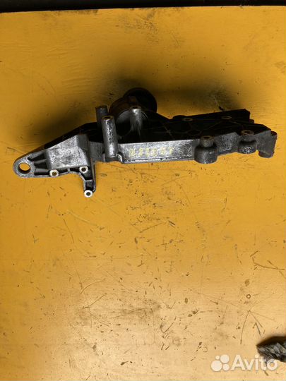 Кронштейн генератора для Volvo S60 2000-2009