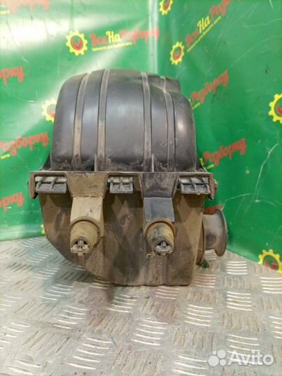 Корпус воздушного фильтра Ford Explorer