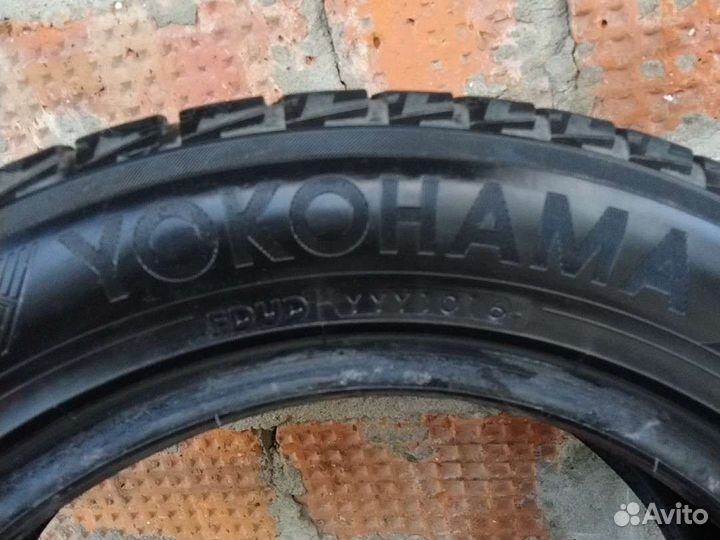 Yokohama Ice Guard IG50+ 215/55 R16