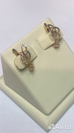 Золотые серьги