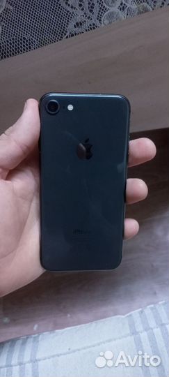 iPhone 8, 64 ГБ