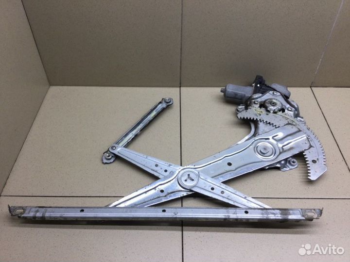 Стеклоподъемник электр. задний правый задний