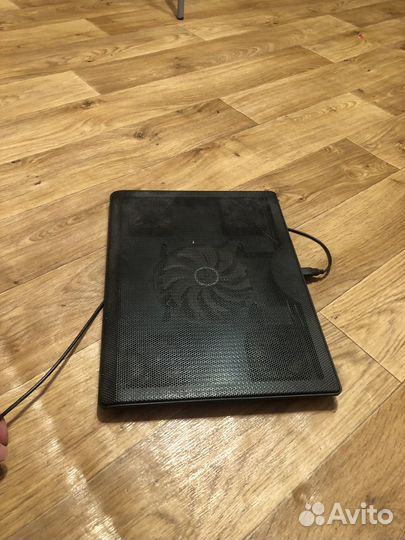 Подставка с охлаждением для ноутбука