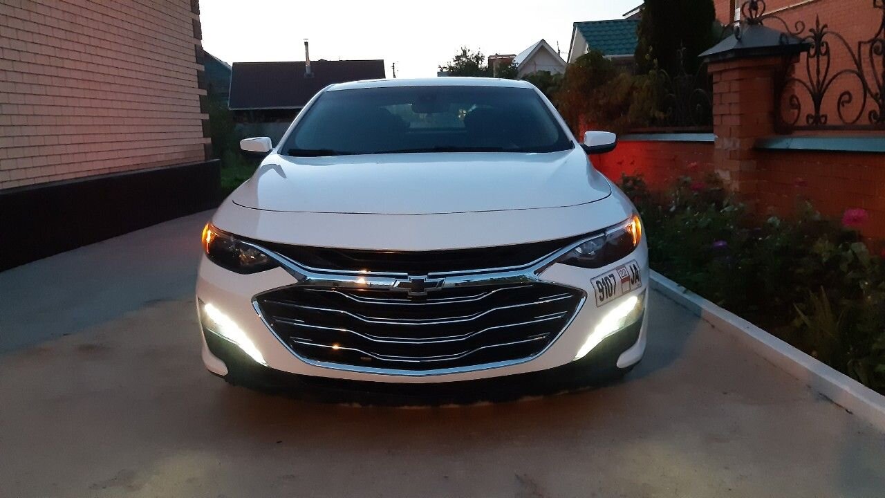 Chevrolet Malibu: фото владельца