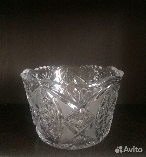 Хрустальная ваза