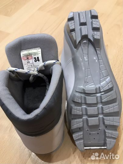 Лыжные ботинки