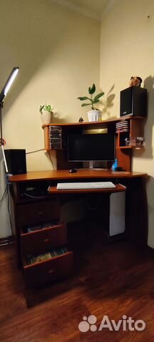 Компьютерный стол
