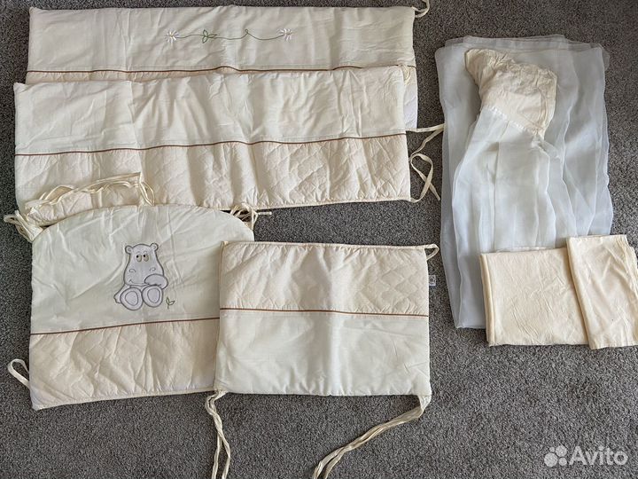 Бортики в кроватку и балдахин