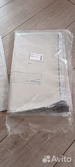 Почтовые конверты-пакеты с клеевой полосой