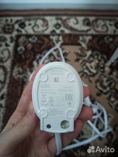 Электронная зубная щетка