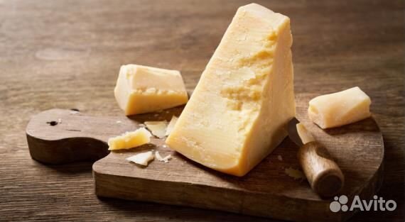 Сыр пармиджано пармезан