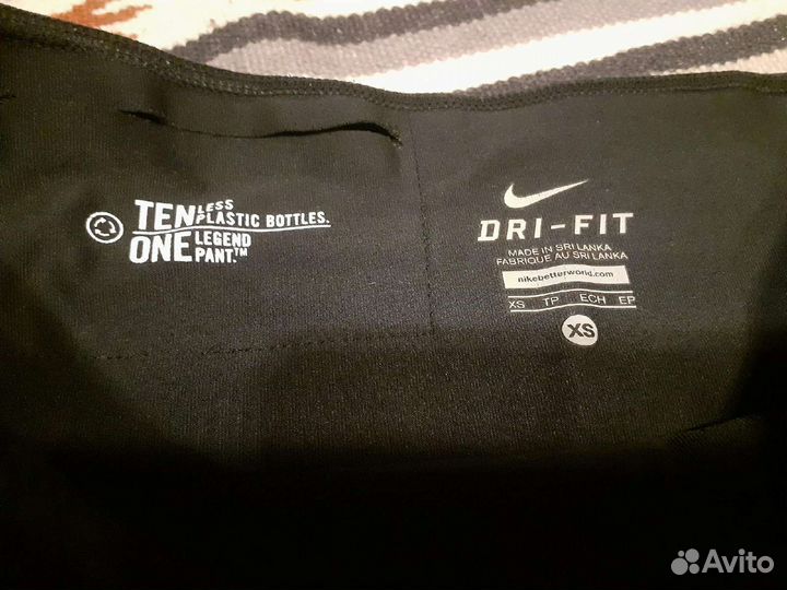 Леггинсы Nike