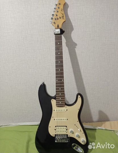 Электрогитара с комплектом