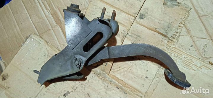 Педаль сцепления Opel Vectra a