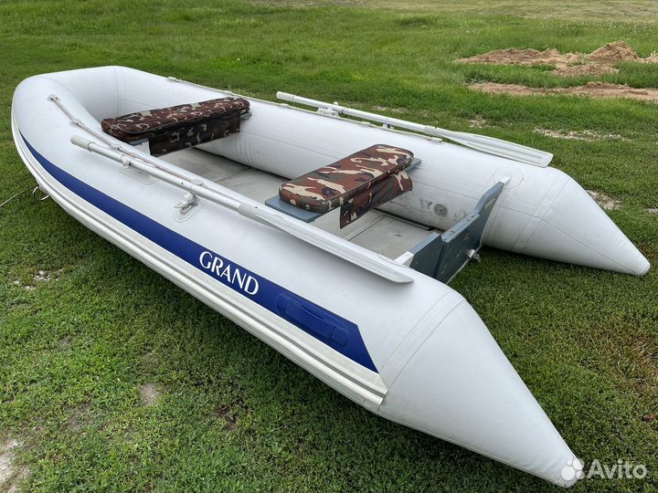 Надувная лодка Grand 330