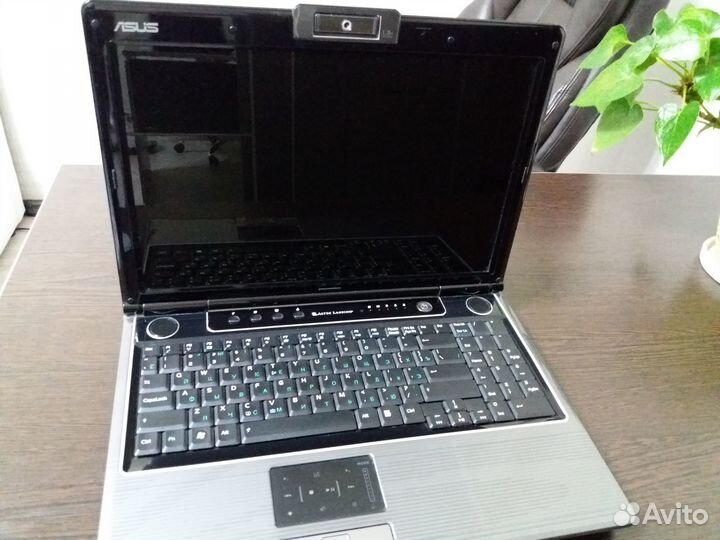 Ноутбук asus M50V
